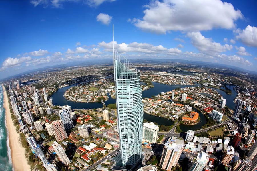 Gold Coast Skyline Experience: SkyPoint Tickets with Optional Dreamworld Visit