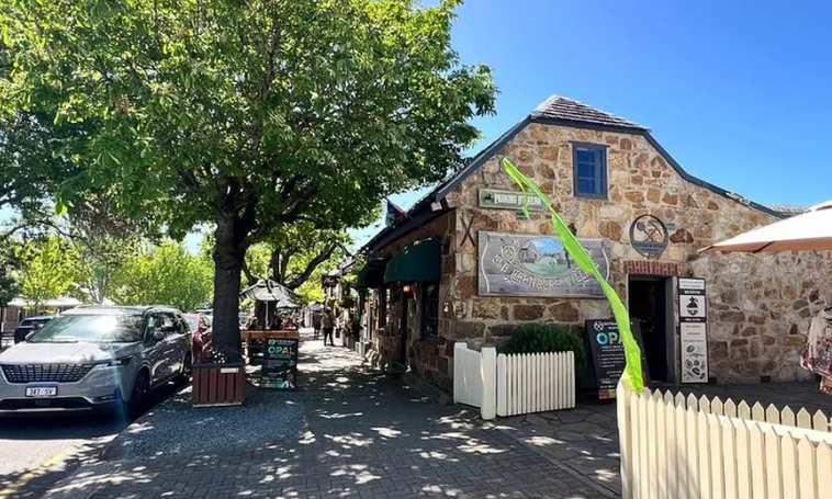Scenic Escape: Adelaide Hills & Hahndorf Day Tour (Small Group)