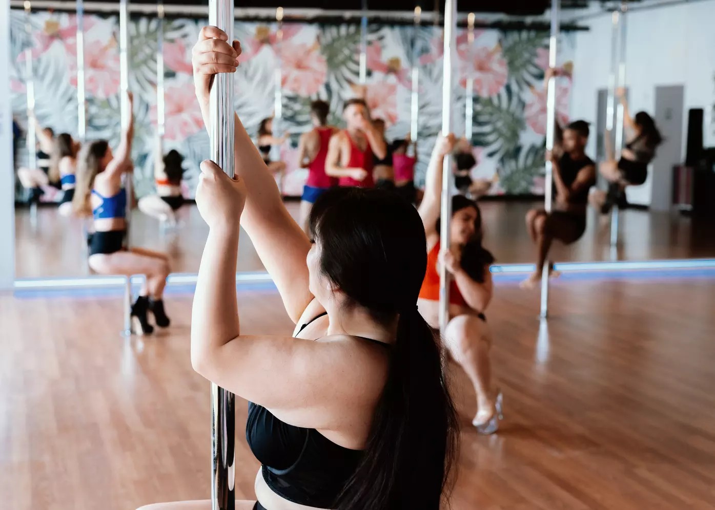 Move, Stretch & Shine: Unlimited Pole, Dance & Yoga for 2 Weeks!