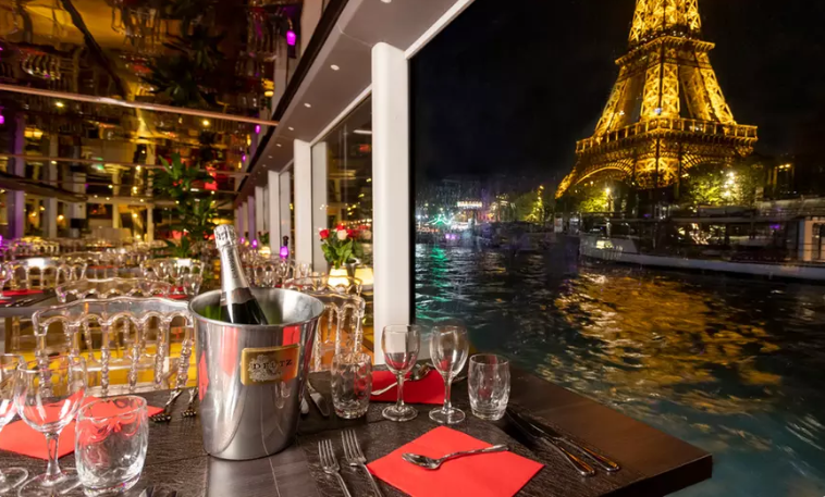 Dine & Drift: Gourmet Cruise for Two Aboard Péniche Ivoire