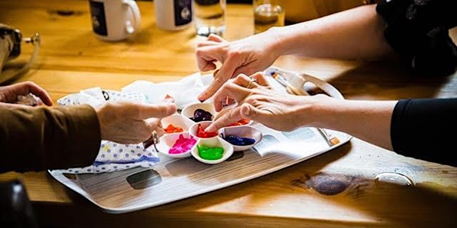 A Making Memories Workshop: Exploring Creative Connections Around Grief