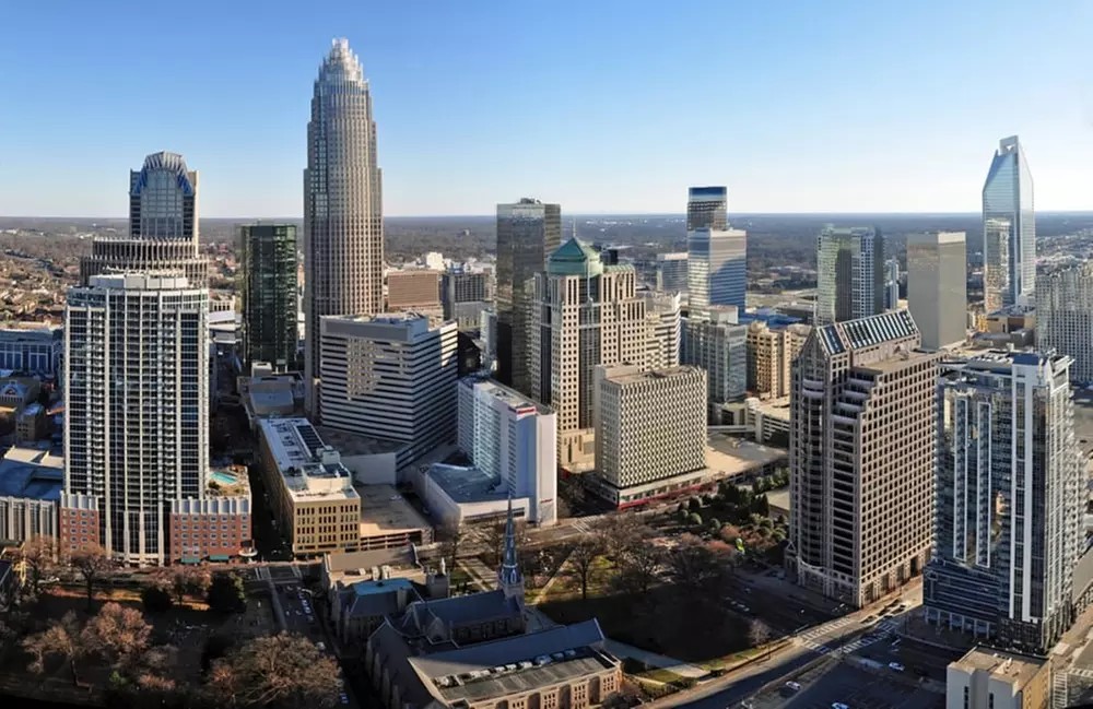 🌟 Explore Charlotte with a Fun Scavenger Hunt – Team Deals Available