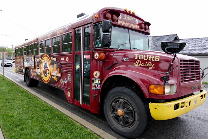Nashville Music Bus Tour – Sightseeing, Live Music and Fun in Music City