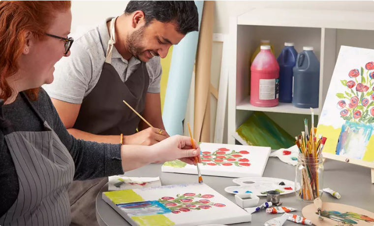 Sip, Paint & Enjoy: Creative Aperitif with Happy Paint (20% Off)