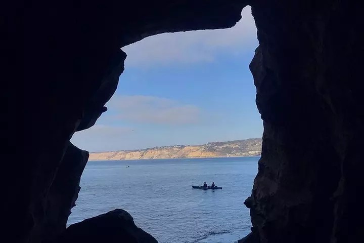 La Jolla Sea Caves Kayak Tour for Two in a Tandem Kayak