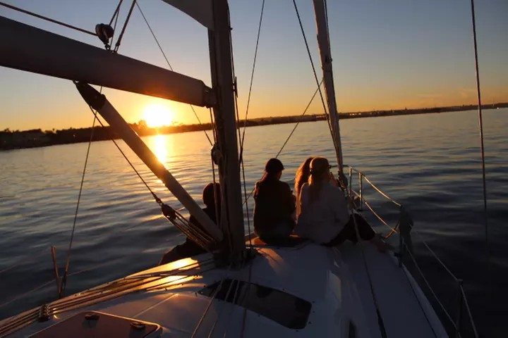 ⛵ Sunset Serenity – 2-Hour Sailing Experience for 6 at Seaforth Boat Rental