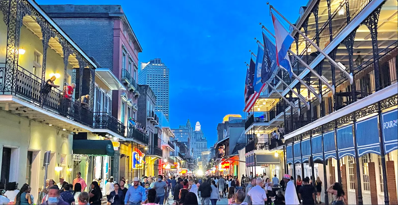 Bourbon Street After Dark: Scavenger Hunt & French Quarter Guide Experience