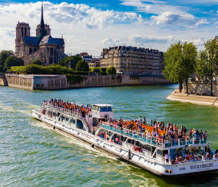 Seine River Cruise – Scenic Sightseeing Cruise in Paris