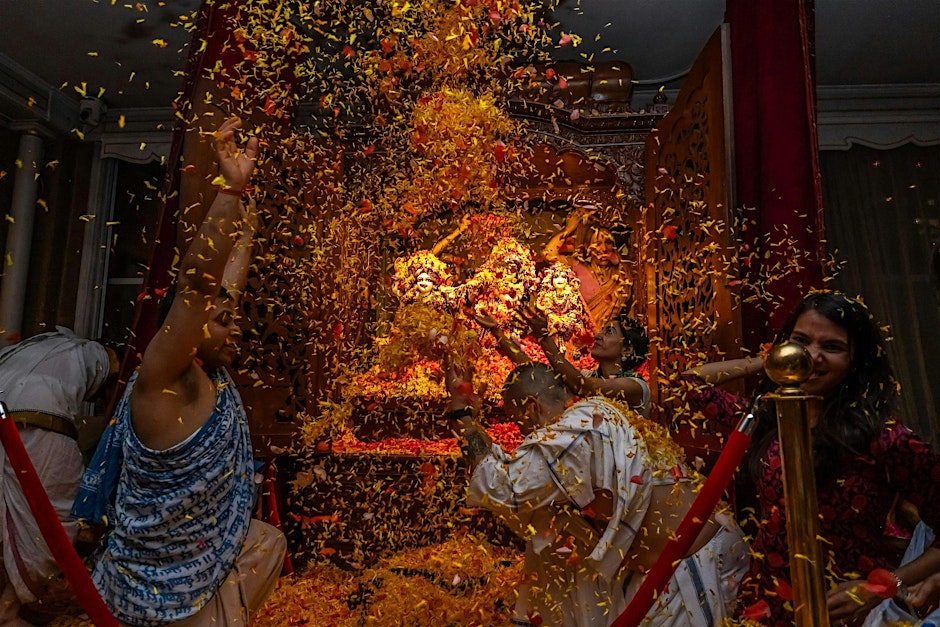 Flower Festival (Pushpotsavam & Flower Holi) – With Dinner