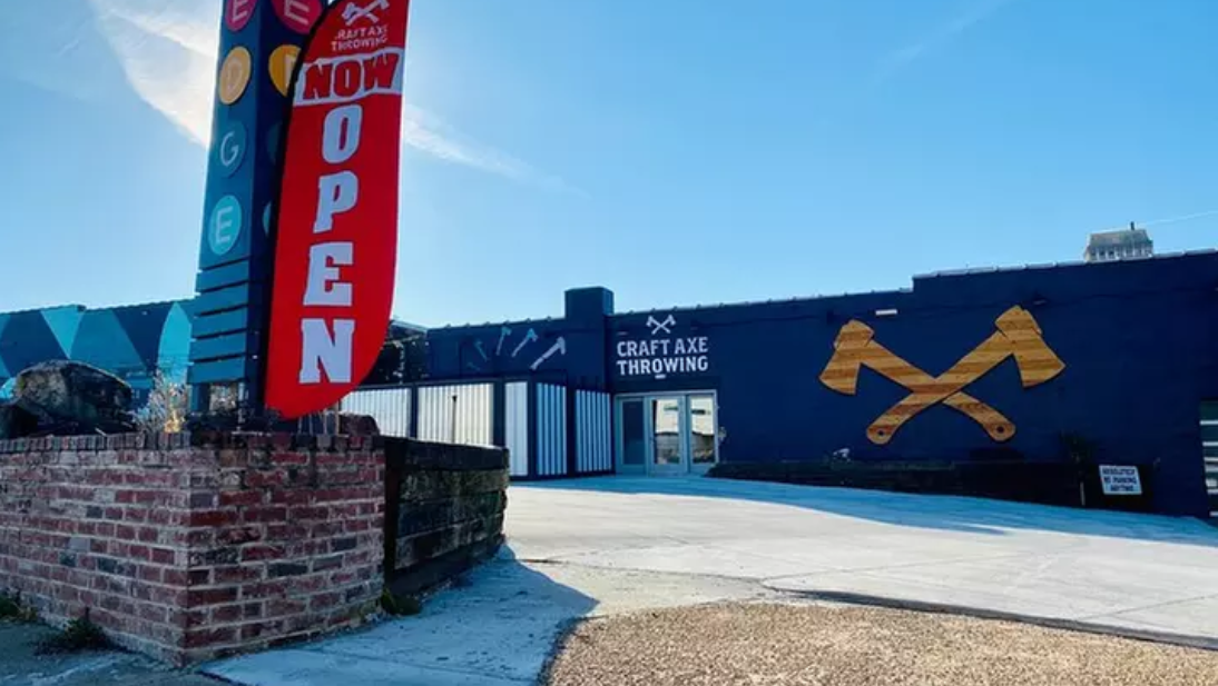 Test Your Aim: 1-Hour Axe Throwing in Memphis