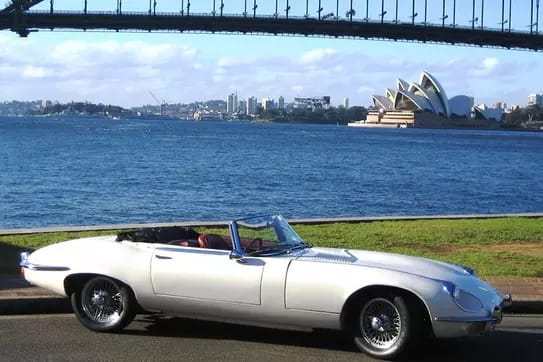 Scenic Sydney Adventure: Vintage Car Ride Across Six Bridges