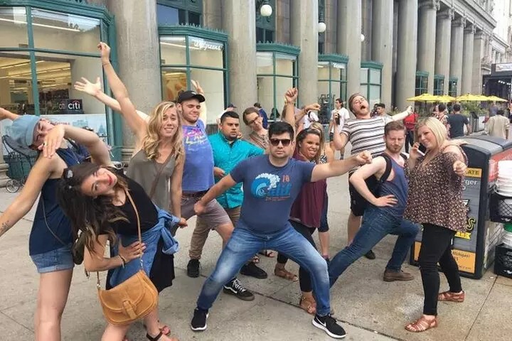 Explore Minneapolis: Knowledge-Packed Scavenger Hunt Experience