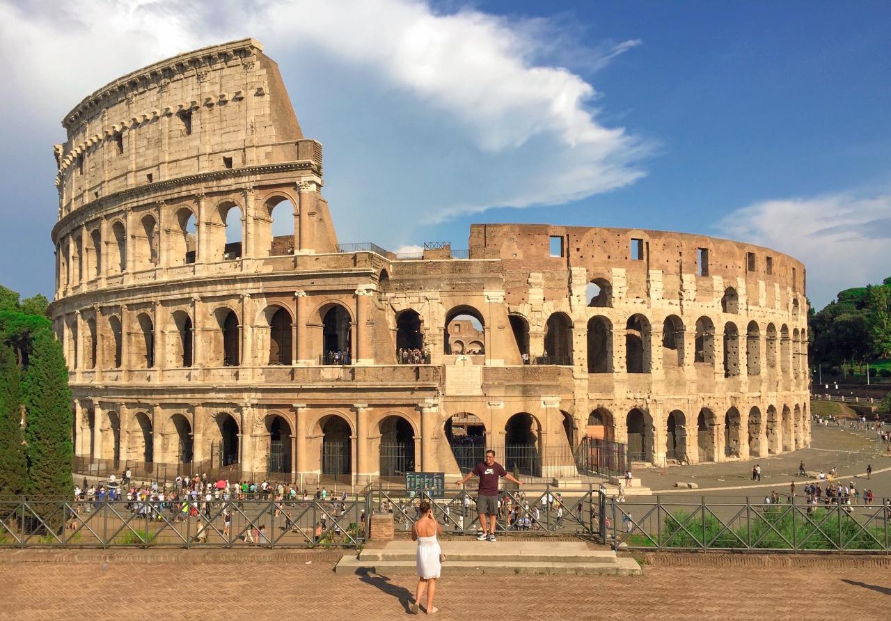Guided Tour of the Colosseum Arena, Roman Forum & Palatine Hill
