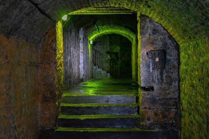 Discover Edinburgh’s Haunted Vaults & Historic Graveyards