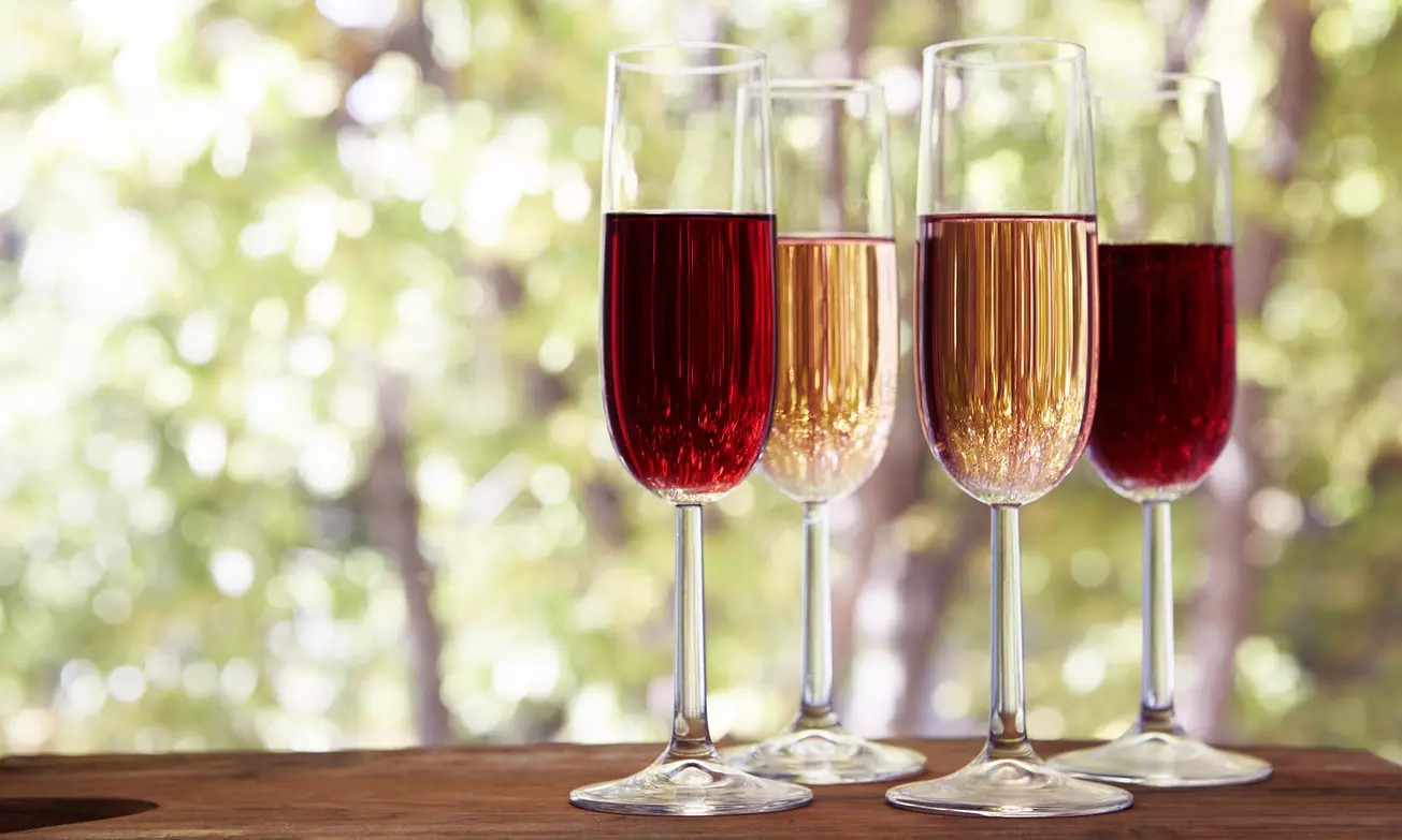 Taste the Tradition: Mead Wine Flights for 1–4 at Queen Bee Brews