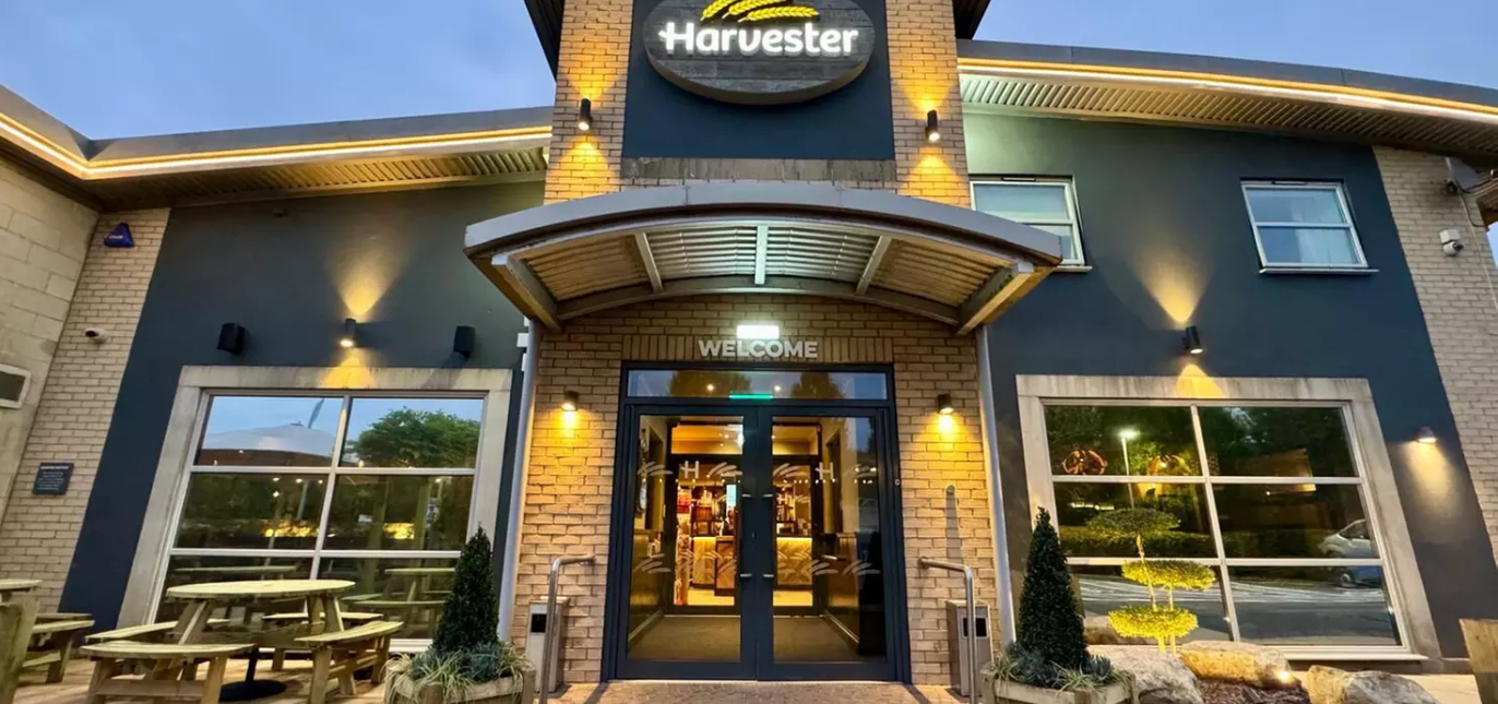 Enjoy a 2- or 3-Course Family Meal at Harvester – Nationwide (Up to 44% Off)