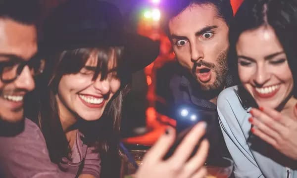 Explore the City: BarHunt Self-Guided Bar Crawl for Groups of 2–16
