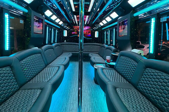 Night Out in Las Vegas – Pub Crawl on a Party Bus