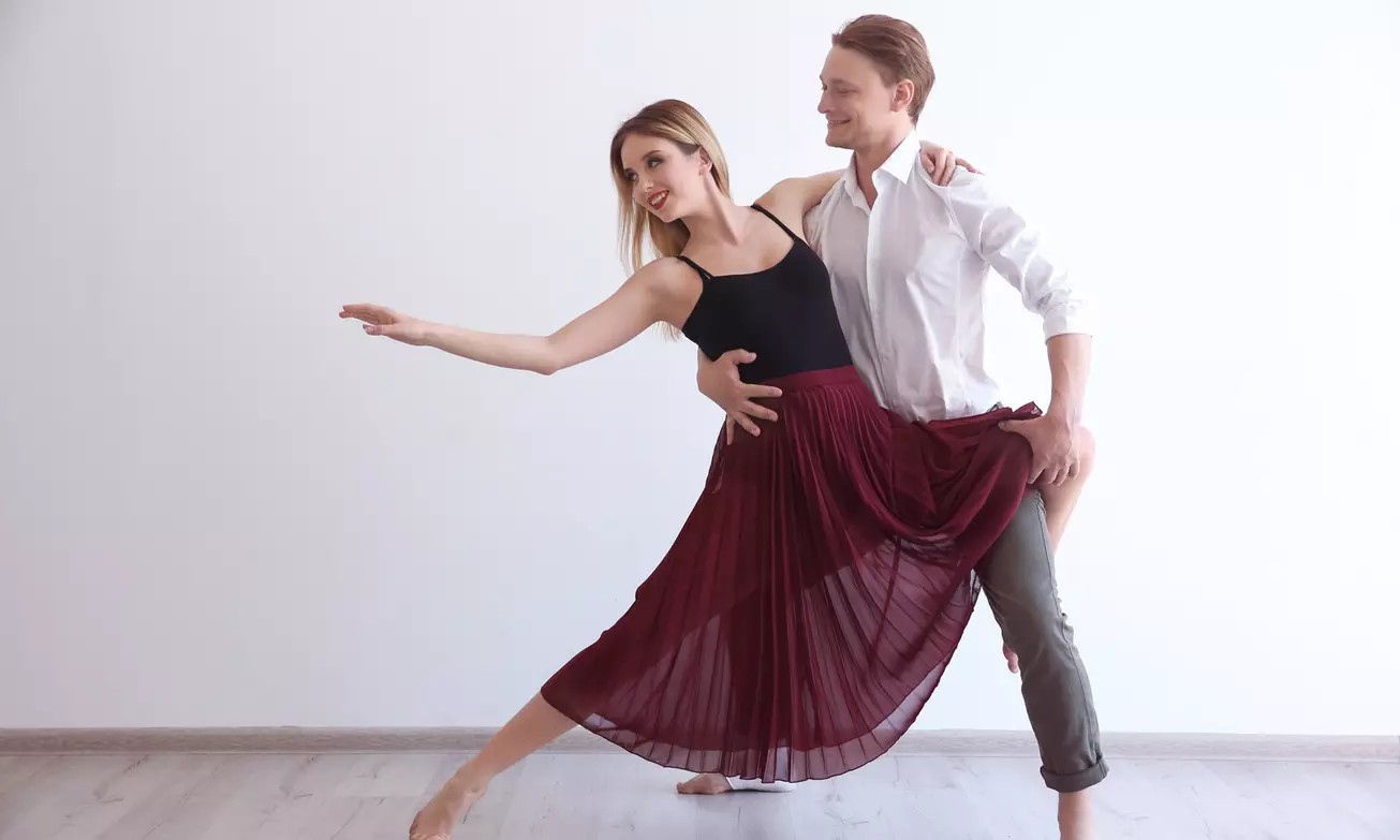 Reconnect Through Dance: Private Lessons for Couples