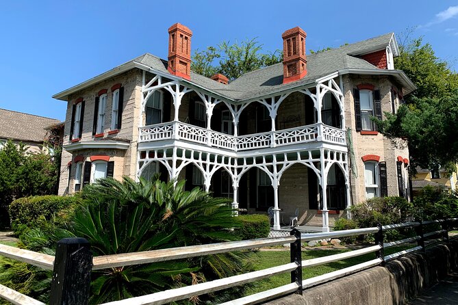 Explore Amelia Island’s Eight Flags Heritage on a Scenic Road Tour