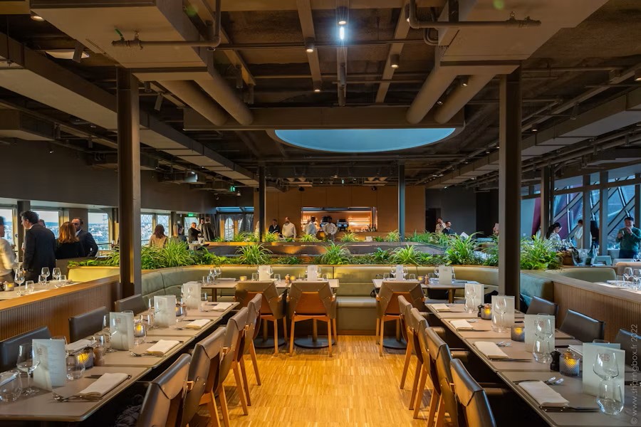 Madame Brasserie Eiffel Tower Dinner Reservation – Paris Dining Experience