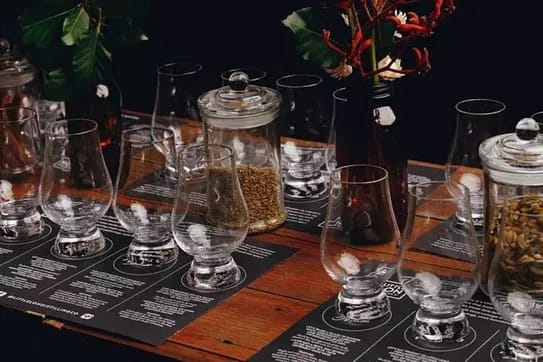 Walking Tour of Melbourne’s Best Whisky Bars and Gin Joints