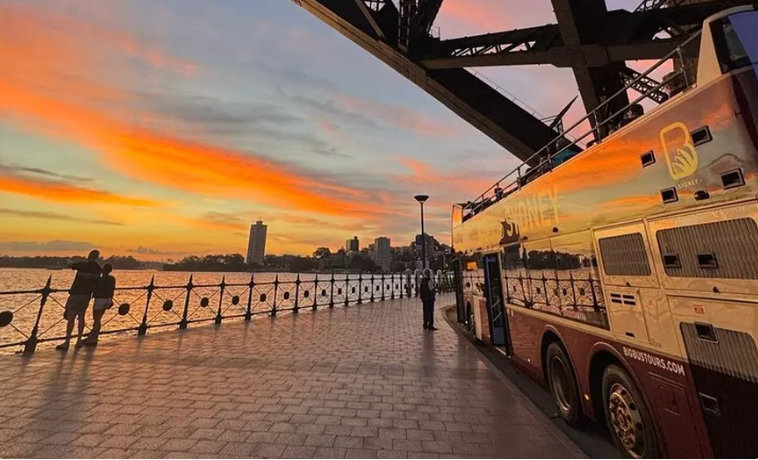 Sydney 90-Minute Panoramic Night Tour