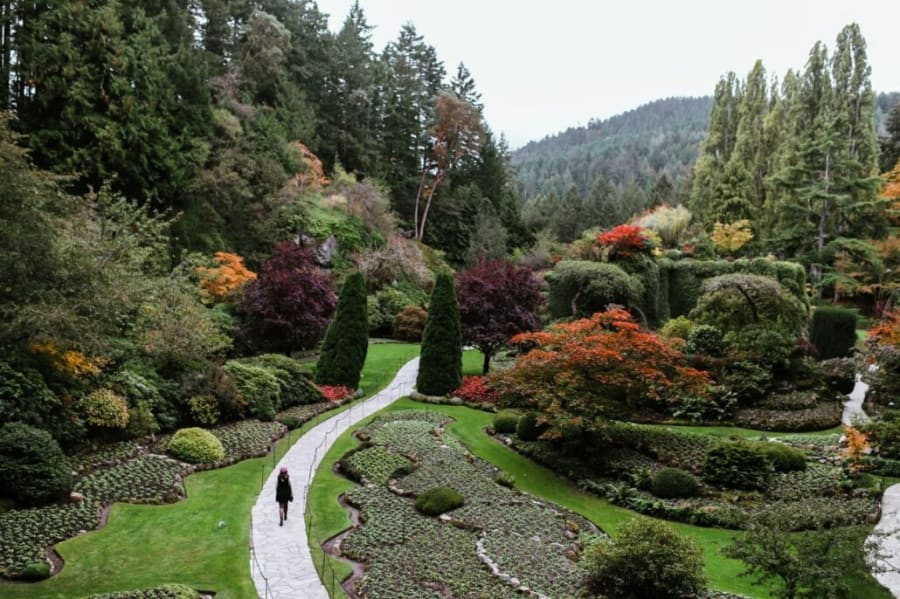 Full-Day Victoria & Butchart Gardens Excursion from Vancouver