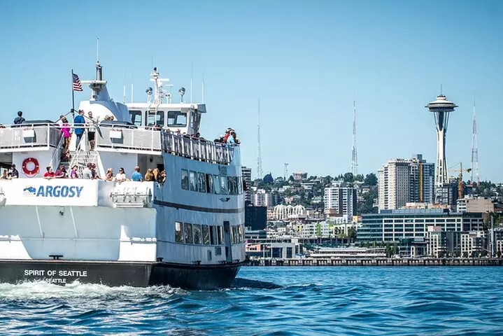 Best of Both Worlds: Seattle Land & Sea Adventure