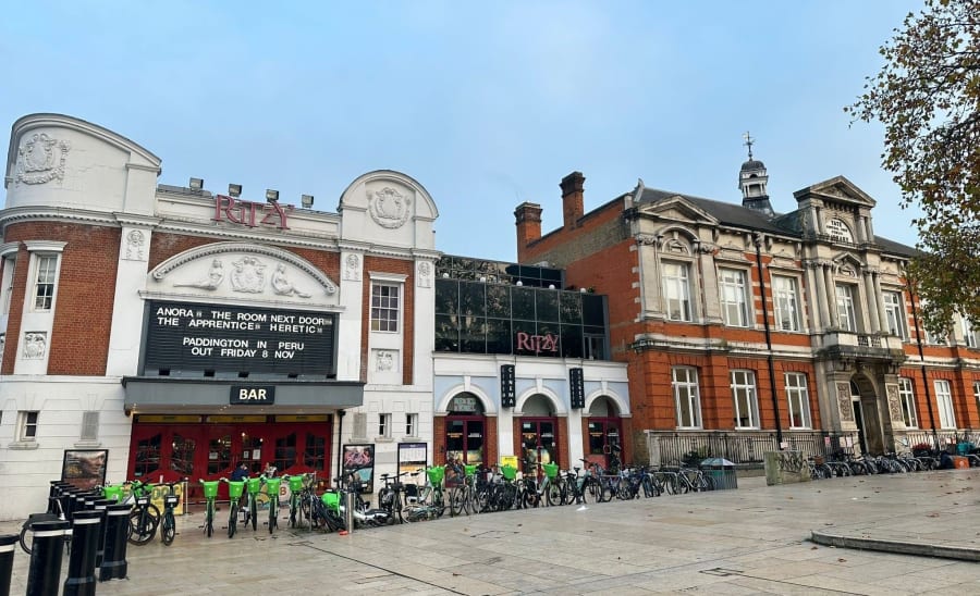 London Brixton Tour: Street Culture, History & Local Stories