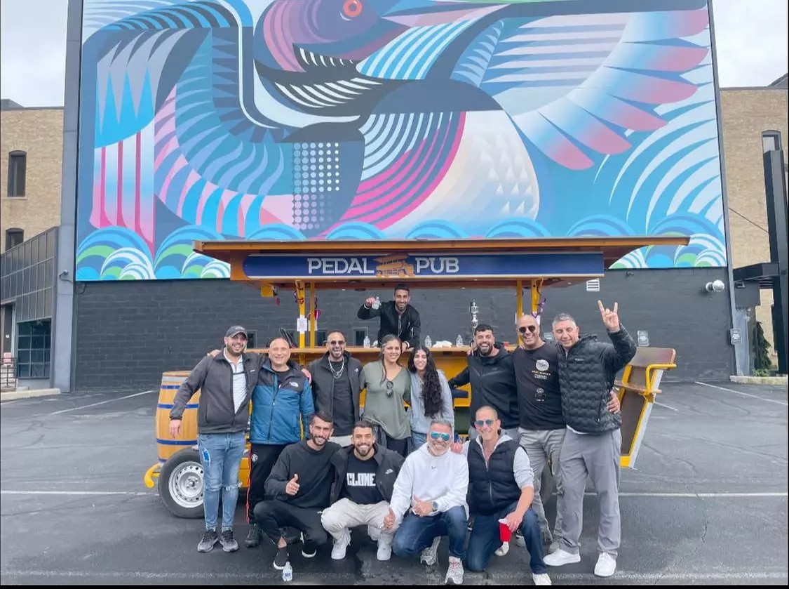 Drink, Laugh & Ride: 90-Minute Private Pedal Pub Tour in Minneapolis