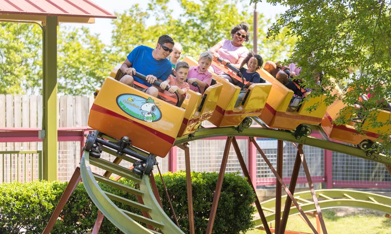 🎢 Carowinds Amusement Park Deal – Save Up to 50% (Limited Time!)