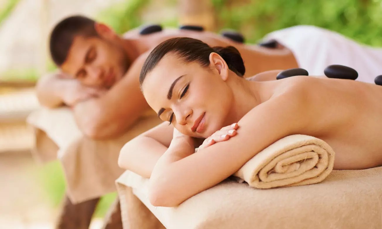 Relax Together – Up to 58% Off Couples Massage at Friars Massage