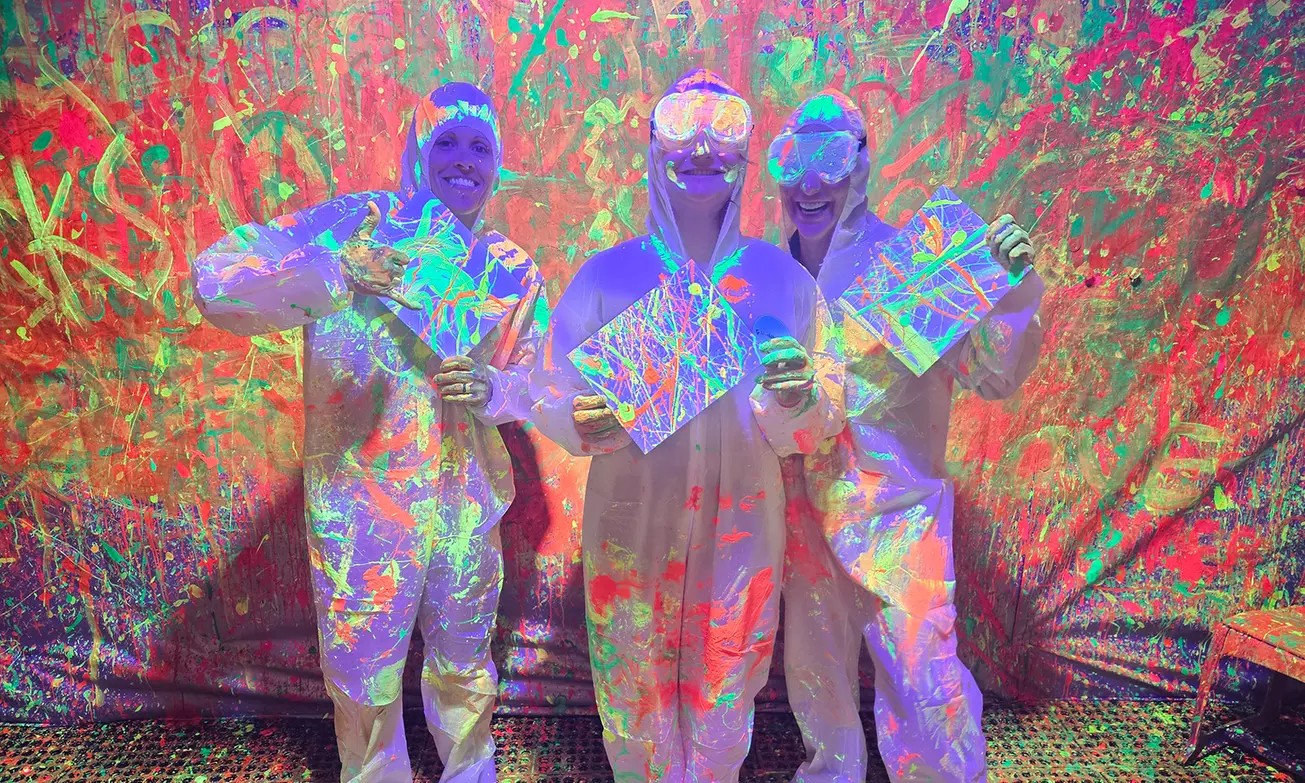 🎨 Glow Crazy: Private Blacklight Paint Sessions for 1–8 (Save Up to 38%)