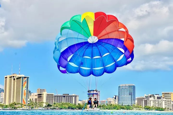 Hawaiian Parasail: Trusted Parasailing Adventures Since 1977