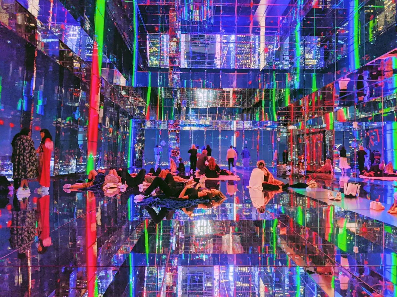 Sky-High Art Awaits: Explore SUMMIT One Vanderbilt’s Immersive Manhattan Experience!
