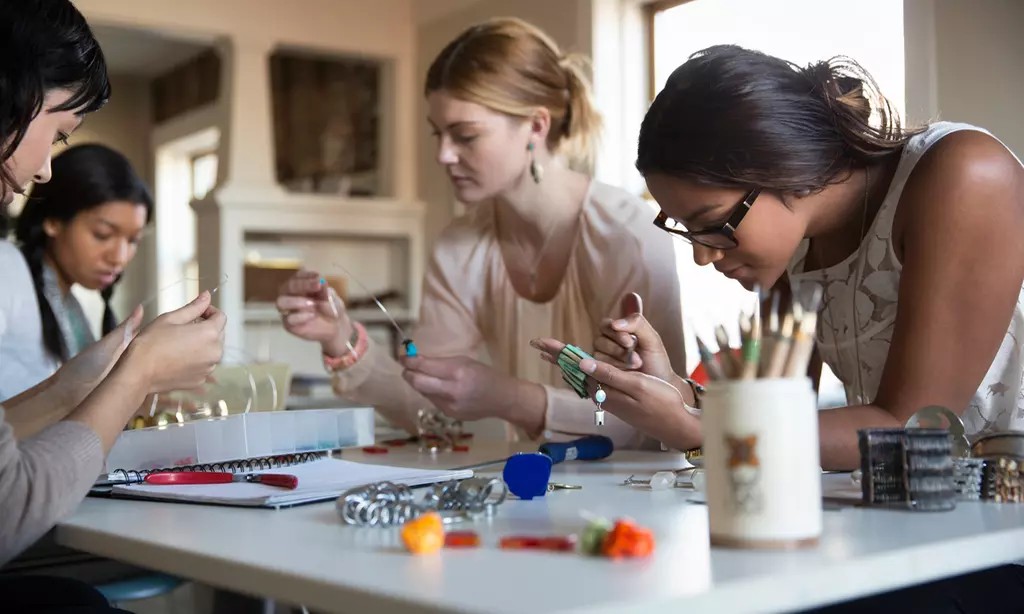 Jewelry-Making Class for One to Six with Materials at Winnie’s Fashion Design – Save Up to 84%