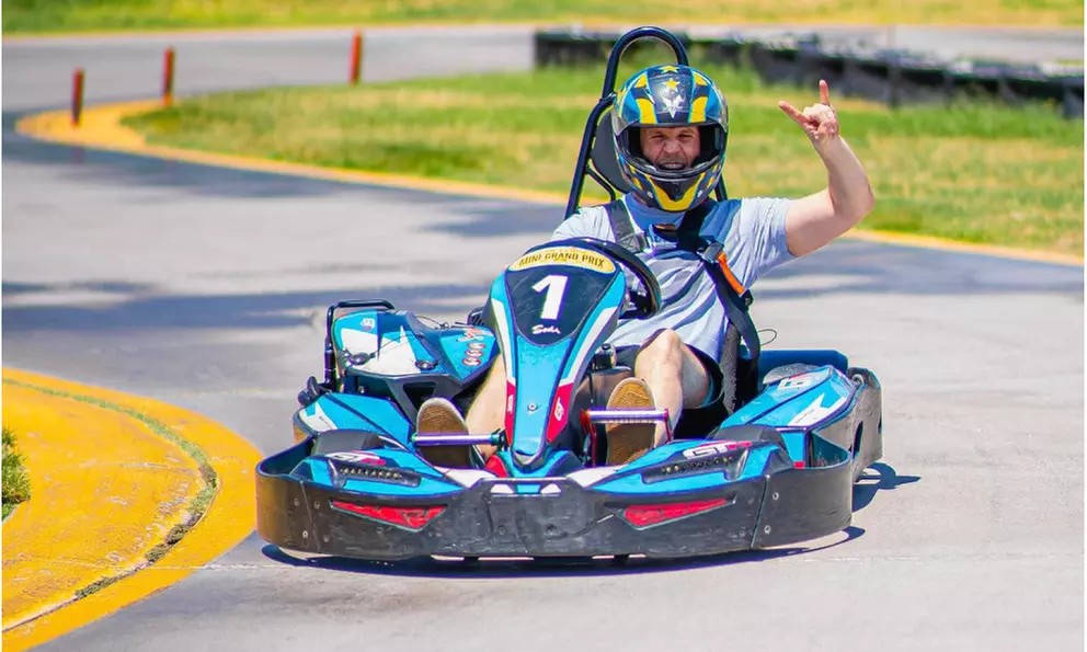 High-Speed Thrills: Go Kart Race, Arcade Fun & Drinks – Save Up to 35%