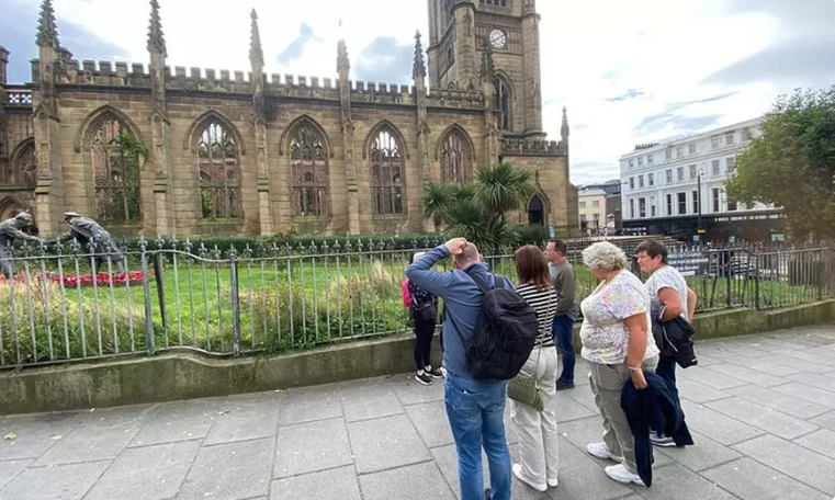 Discover the Best of Liverpool with a Private City Tour