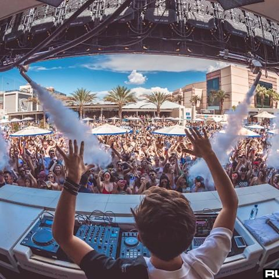 Free Dayclub Entry at MGM Grand