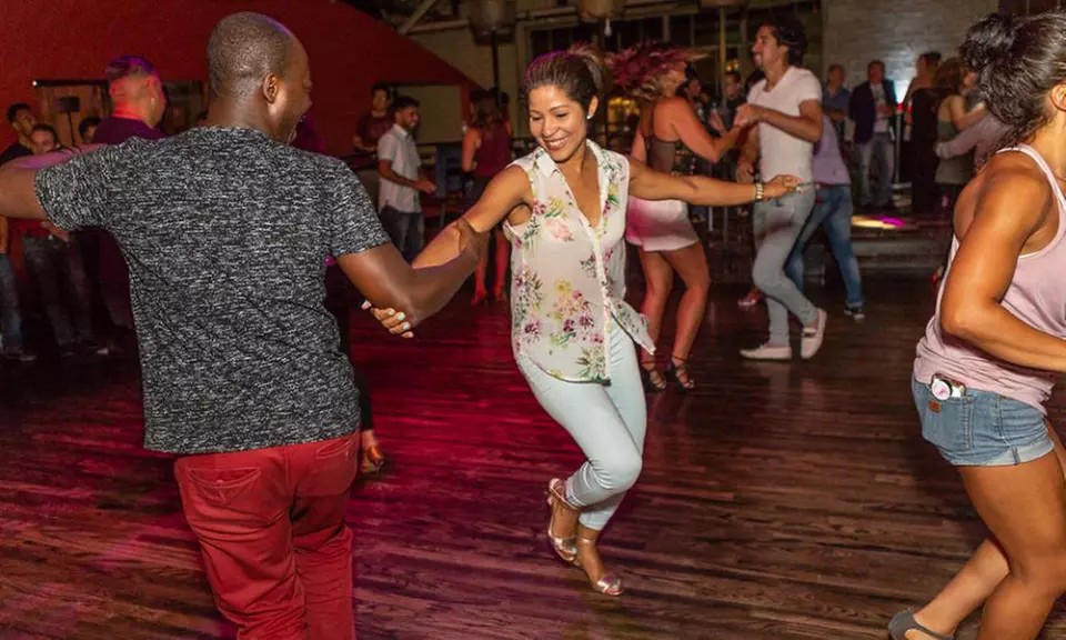 💃 Find Your Rhythm: 5 or 10 Group Bachata Classes, or Private Lesson for 1–2 (Up to 31% Off)