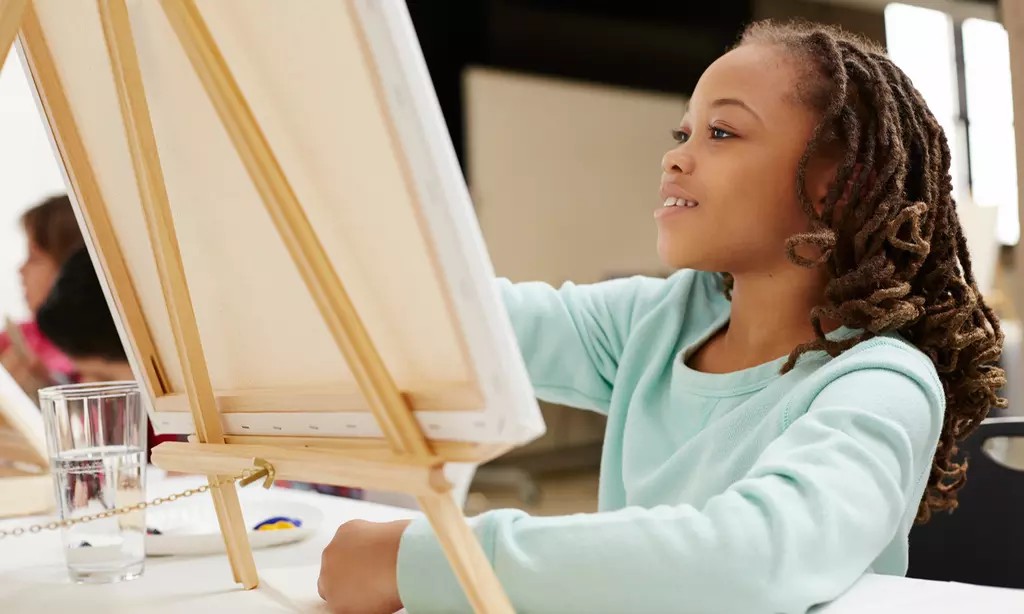 Creative Vibes & Complimentary Drinks: Brick Art Paint and Sip – Up to 34% Off