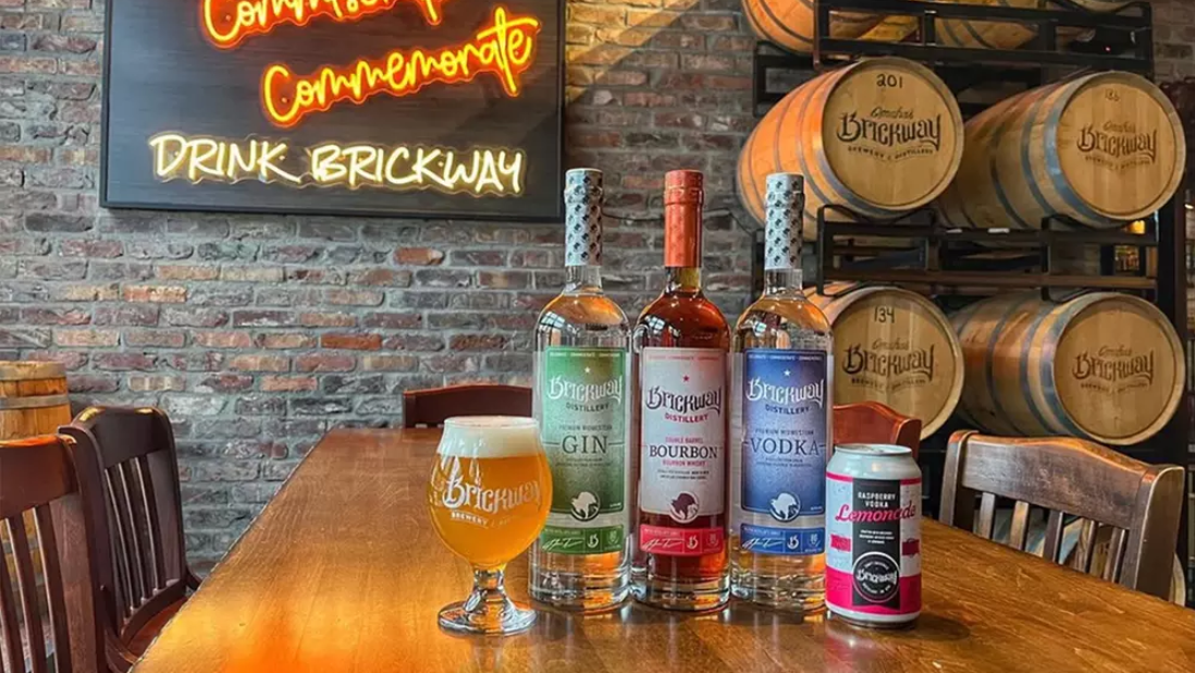 Cocktail & Beer Packages with 1-Liter Vodka Bottles To Go – Up to 57% Off