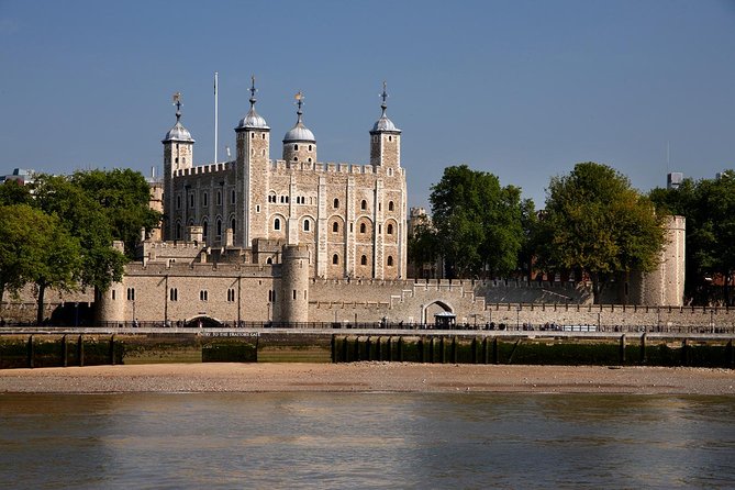 Tower of London Tickets: Crown Jewels & Beefeater Guided Tour
