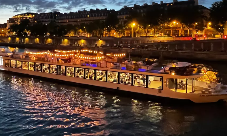 A Symphony of Taste: Seine River Dinner Cruise with Live Music